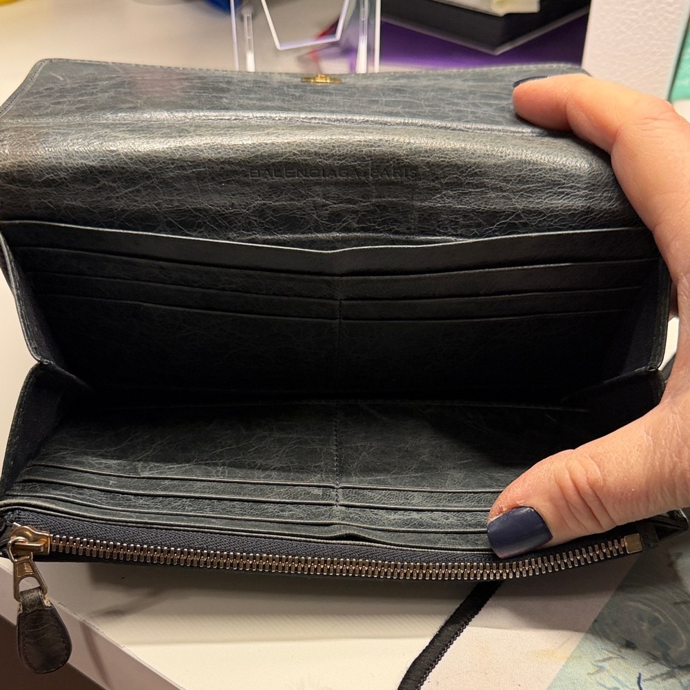 Balenciaga City Wallet - Picture 5 of 9